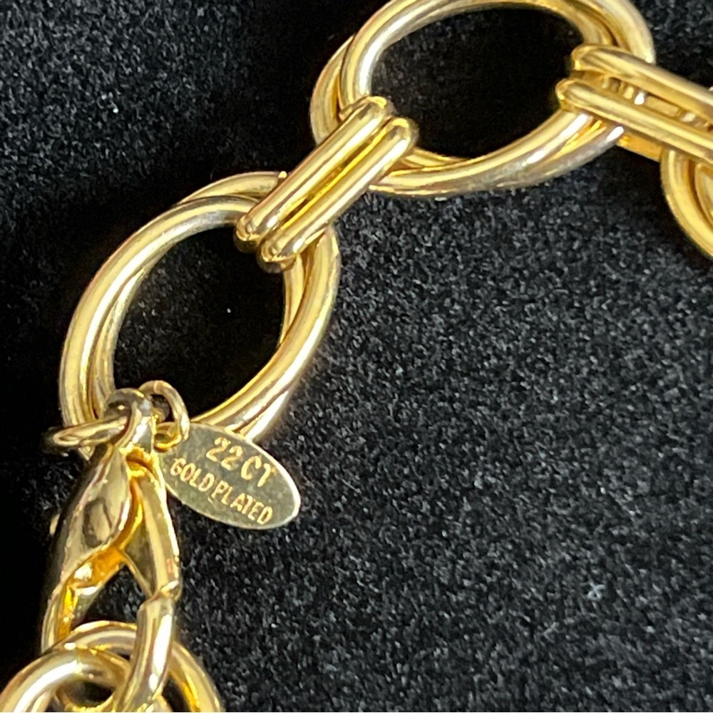 Chunky Seashell 22CT Gold Plated Chunky Chain Necklace Beachy 17” - Picture 8 of 11